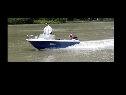 Motorboot auf trailer - auf,