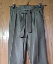 Olivgrüne Lederhose mit