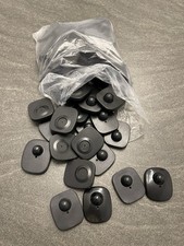 500 Stück,  RF Hartetiketten Mini Sguare 48x42mm 8.2 MHz ESS Warensicherungen 