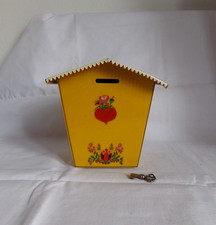 alte Spardose Metall Blech Häuschen mit Herz und Schlüssel