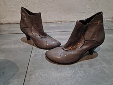 Lisa Tucci Schuhe Gr.38 Grau Lackleder Ankle Boots