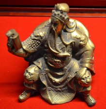asiatische figur