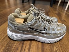 Nike P-6000 Herrenschuhe Sneaker Gr. 46 Silber/Beige
