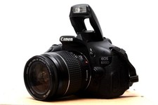 Canon EOS 600D 18 MP Full HD