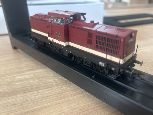 Esu diesellok 110 - diesellok,