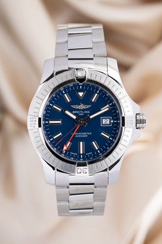 Breitling avenger gmt - gmt, 45mm