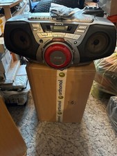 Tragbare Radio von Sony CFD-G30L Ghettoblaster mit Kassettendeck und CD-Player