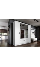 Kleiderschrank