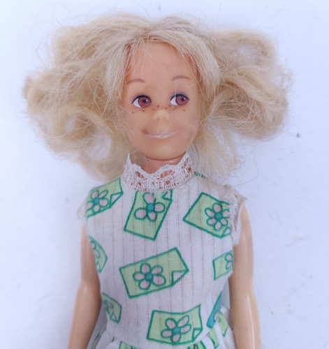Barbie skooter blonde - skooter, doll