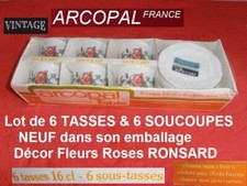 SELTEN ARCOPAL FRANKREICH Vintage NEU Set Box TASSEN UNTERTASSEN Blumendekor RONSARD