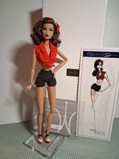 Fashion Royalty Integrity Toys