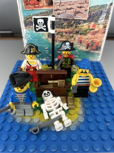Lego pirates crew - lego,