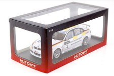 1:18 Autoart BMW 320si WTCC