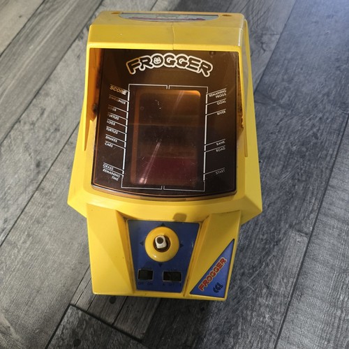Cgl konami frogger - frogger, tabletop
