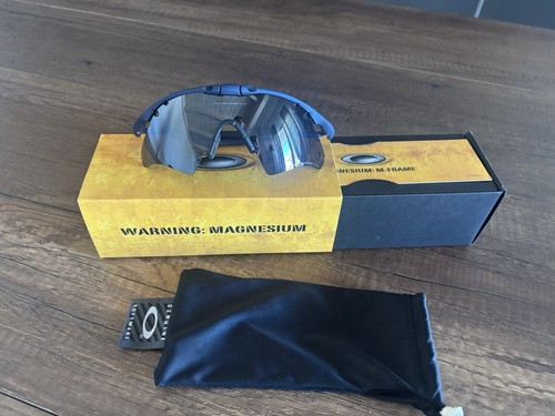 Neu oakley frame magnesium - m,