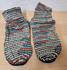 Hüttenschuhe, Socken mit