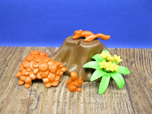 Baumstumpf mit eichhörnchen - baumstumpf,