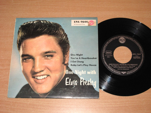 Elvis presley one - –,