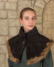 Nimue gefütterter Kragen