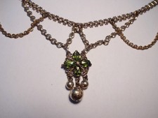Antikes Collier grüne