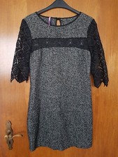 Schwarzes Knielanges Kleid mit Spitze  von Imperial  - Größe M - Wie Neu