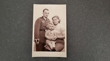 Militär 2. WK , Soldat mit Frau und Kind 1943 in Riga