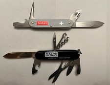 Lot 2 Victorinox Swiss Army