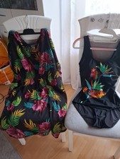 Interessantes Badeanzug Set mit passender Strandtunika Gr.38/40