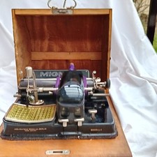 Antike Zeiger Schreibmaschine, AEG Mignon 3, Nr. 185833, ca. 1923, in Holzkiste