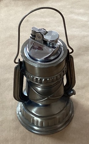 Altes gas tischfeuerzeug - altes,
