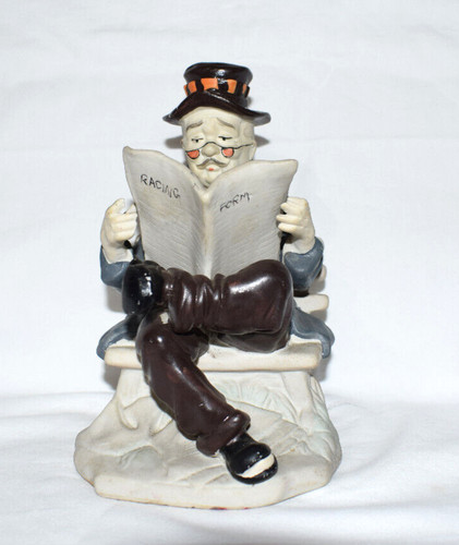 Alte mann mit zeitung - alte,