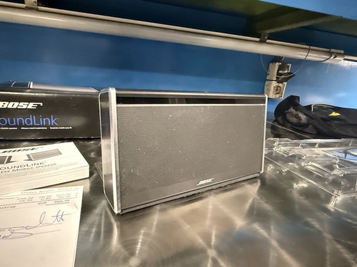 Bose soundlink bluetooth - soundlink,