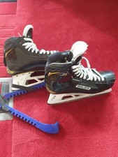 Bauer Goalie Schlittschuhe  Supreme 2S Senior -GR. 11 EE Pro. mit Kufenschoner.