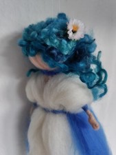 Filz Fee Waldorf Handarbeit Märchenwolle Elfe zum aufhängen