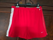 Nike Tennisrock, DRY-FIT Rock mit integrierter Hose Gr. M, 38-40 rot mit weiß