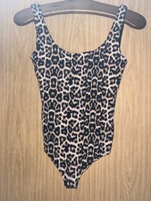 Schicker Body im Leoparden Look