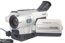SONY CCD-TRV218E PAL Hi8 Camcorder Handycam Videokamera "TOP"