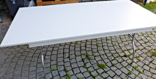 Tisch mit klapp - mit, klapp-gestell