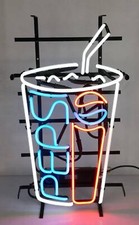 Pepsi Cola Leuchtreklame, Bar