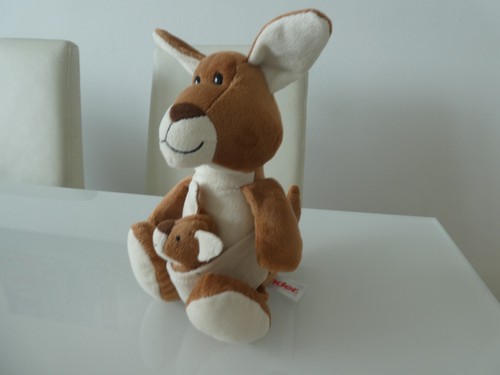 Ferrero kinder känguru - ferrero, 🦘