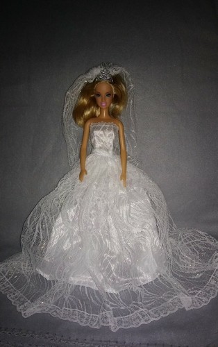 Barbie puppen kleid krone - barbie,