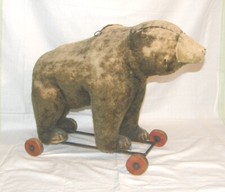 STEIFF VORKRIEGS- BÄR auf HOLZ-Rollen, Aufzugs- Brummbärstimme, RESTAURO. OBJEKT