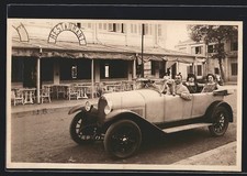 Foto-AK Auto Talbot 192 , Freunde mit Hund bei parten vor einem Restaurant 