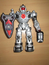 Roboter  " ROBO ATTACK "  mit Fernbedienung