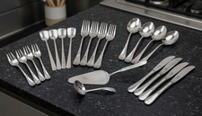 Besteck - set. für 4 Personen