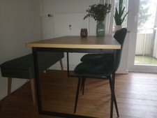 (nicht mal ein Jahr alt) Essgruppe mit Truhenbank & Samtstühle