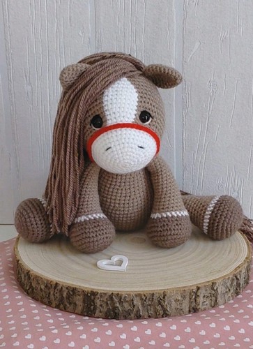 Amigurumi pferd häkeltiere - pferd,
