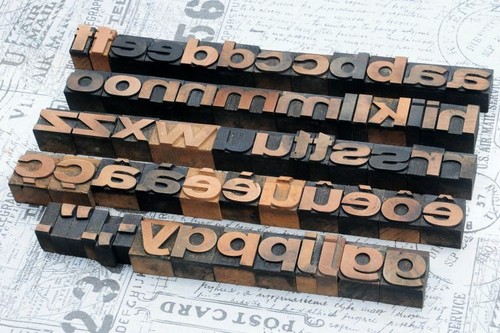 Alphabet holzbuchstaben 27 - alphabet,
