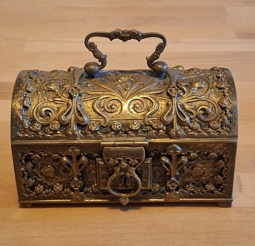 Metallschatulle truhe - metallschatulle,