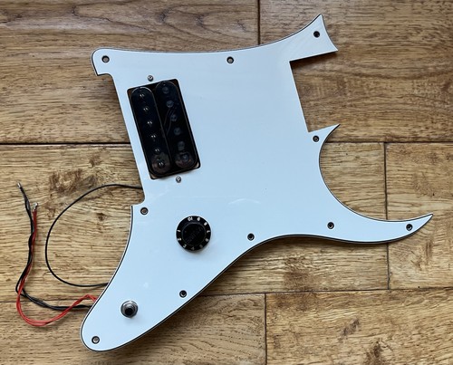 Loaded pickguard für ibanez - pickguard,